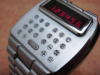 Illustration for article titled The Gadget We Miss: The Calculator Watch